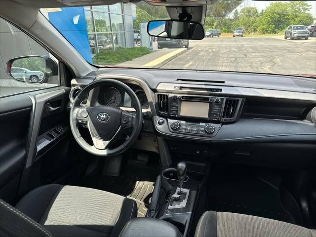 Photo of 2018 Ruby Flare Pearl Toyota RAV4