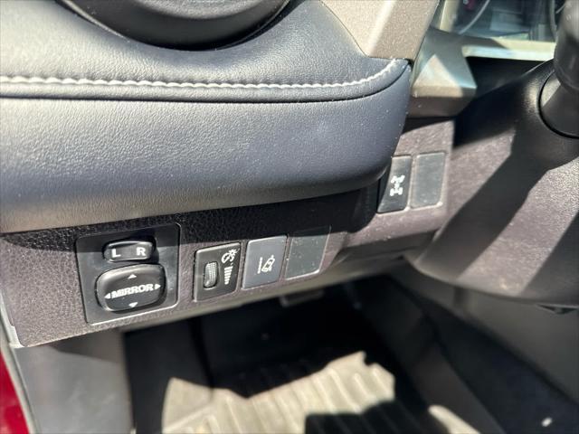 Photo of 2018 Ruby Flare Pearl Toyota RAV4
