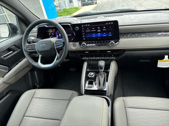 Photo of 2025 Sterling Gray Metallic Chevrolet Colorado