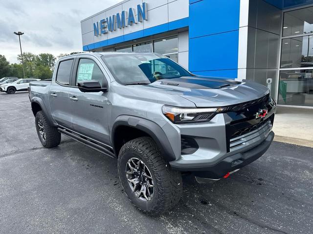 Photo of 2025 Sterling Gray Metallic Chevrolet Colorado