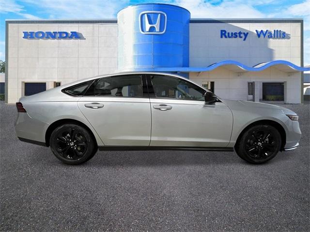 Photo of 2025 Solar Silver Metallic Honda Accord