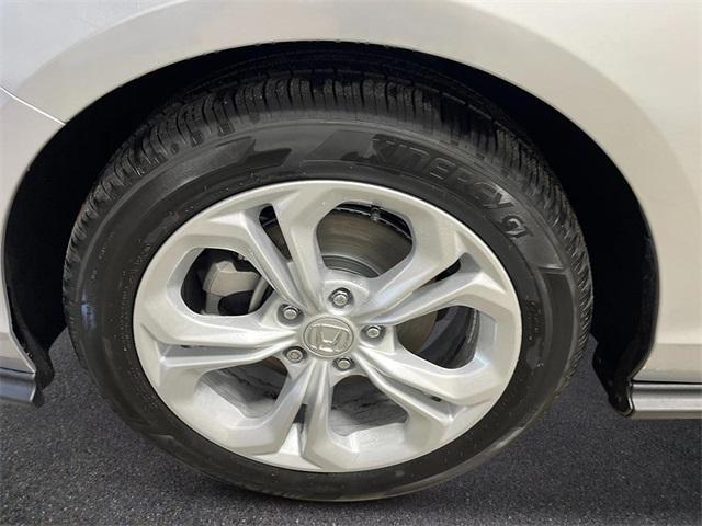 Photo of 2025 Solar Silver Metallic Honda Accord