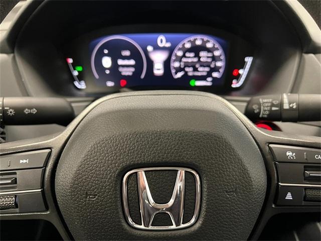 Photo of 2025 Solar Silver Metallic Honda Accord