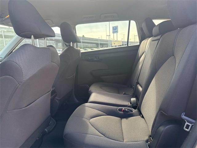 Photo of 2020 Ruby Flare Pearl Toyota Highlander Hybrid