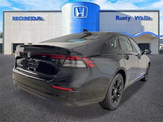 Photo of 2025 Crystal Black Pearl Honda Accord