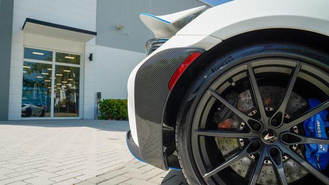 Photo of 2021 Silica White McLaren 765LT