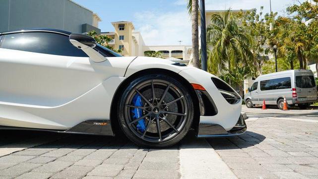 Photo of 2021 Silica White McLaren 765LT