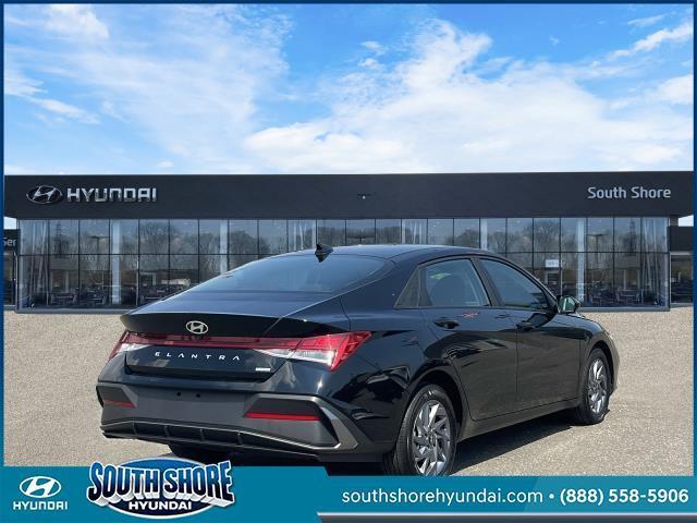 Photo of 2024 Abyss Black Hyundai ELANTRA HEV
