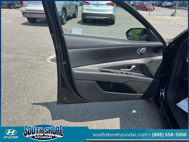 Photo of 2024 Abyss Black Hyundai ELANTRA HEV