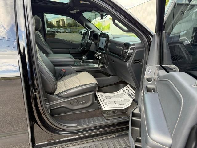 Photo of 2021 Black Ford F-150