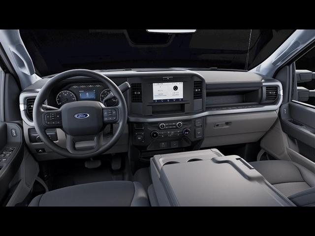 Photo of 2025 Oxford White Ford F-350
