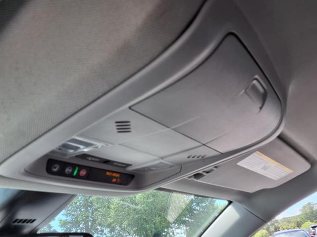 Photo of 2023 Summit White GMC Acadia