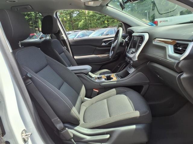Photo of 2023 Summit White GMC Acadia