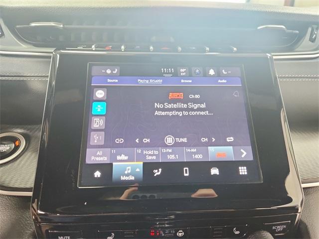 Photo of 2024 Metallic Jeep Grand Cherokee L