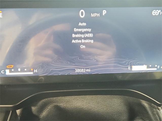 Photo of 2024 Metallic Jeep Grand Cherokee L