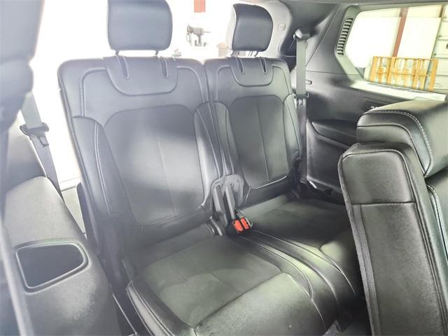 Photo of 2024 Metallic Jeep Grand Cherokee L