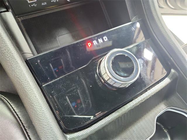 Photo of 2024 Metallic Jeep Grand Cherokee L