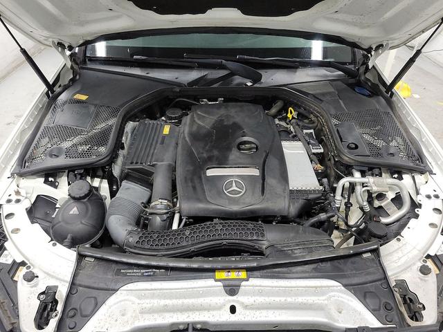 Photo of 2016 White Mercedes-Benz C-Class
