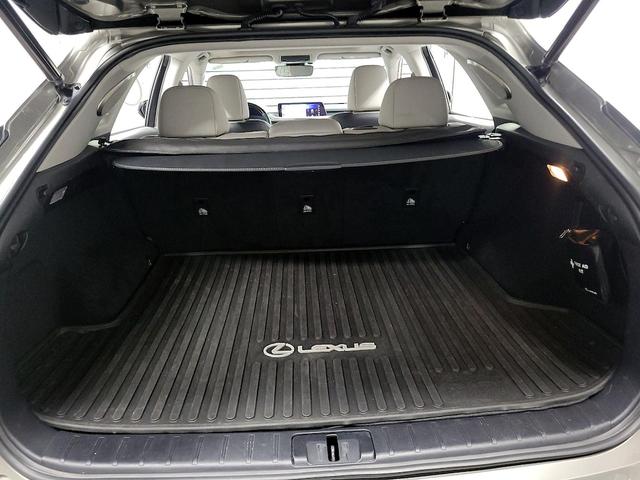 Photo of 2017 Silver Lexus RX 350