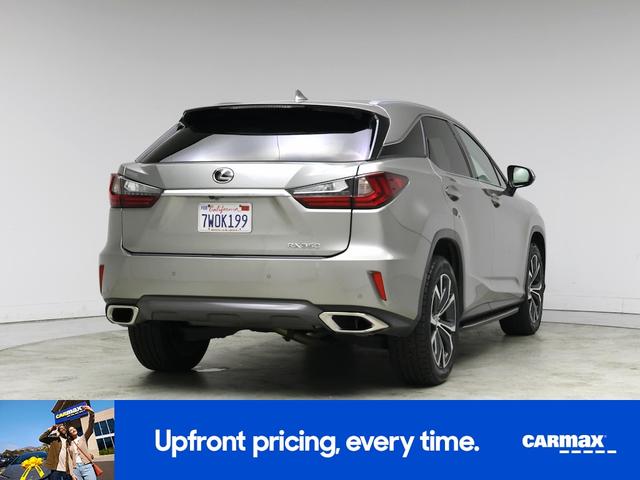 Photo of 2017 Silver Lexus RX 350