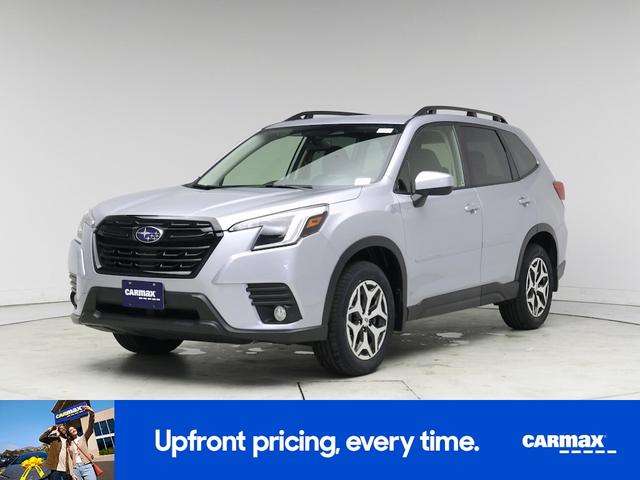 Photo of 2022 Silver Subaru Forester