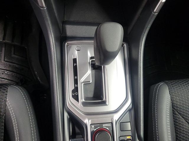 Photo of 2022 Silver Subaru Forester