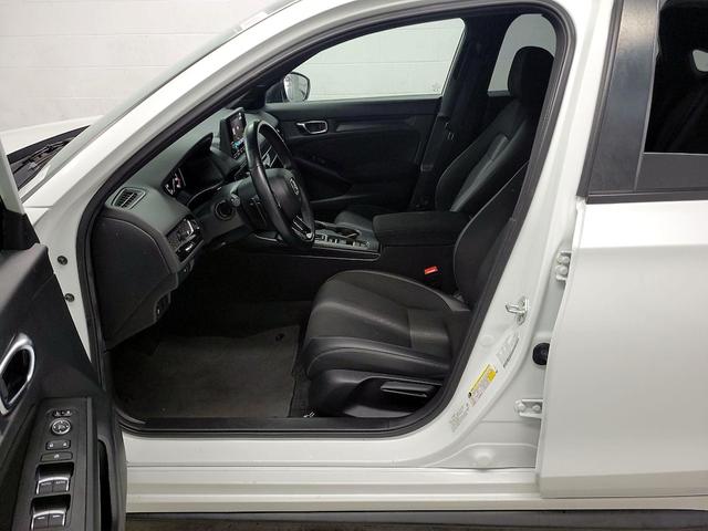 Photo of 2022 White Honda Civic