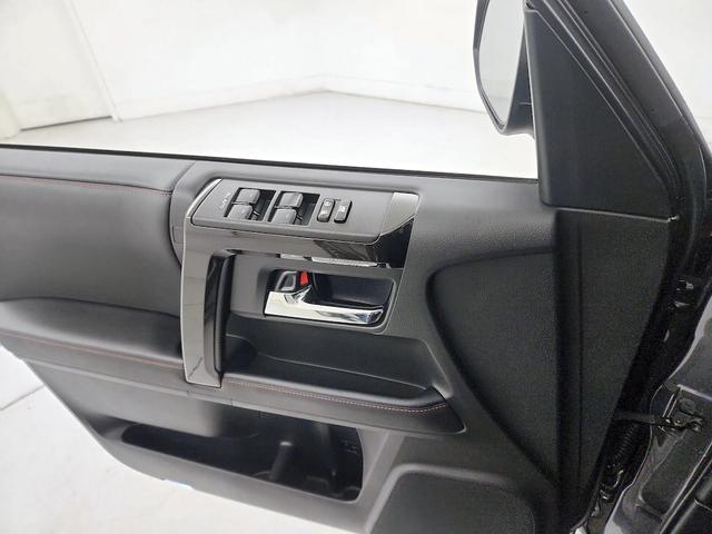 Photo of 2023 Gray Toyota 4Runner