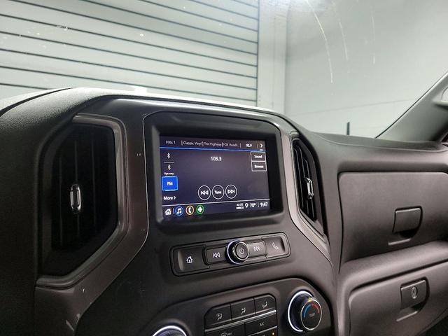 Photo of 2022 Black Chevrolet Silverado 1500