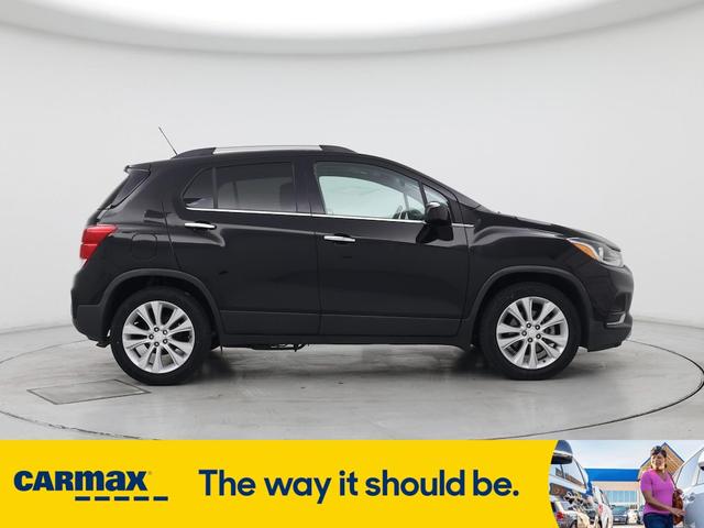 Photo of 2019 Black Chevrolet Trax