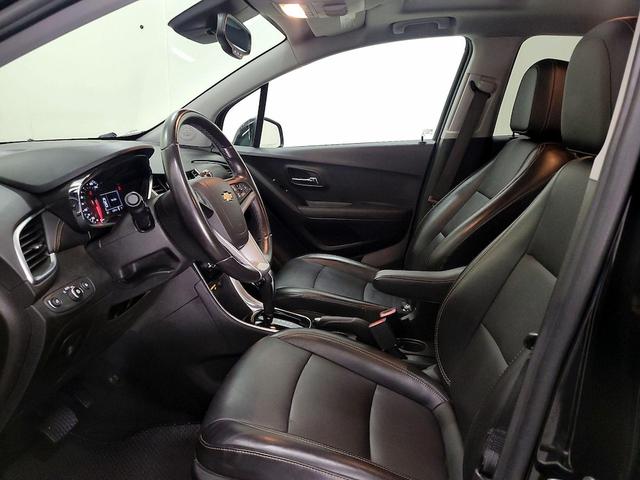 Photo of 2019 Black Chevrolet Trax