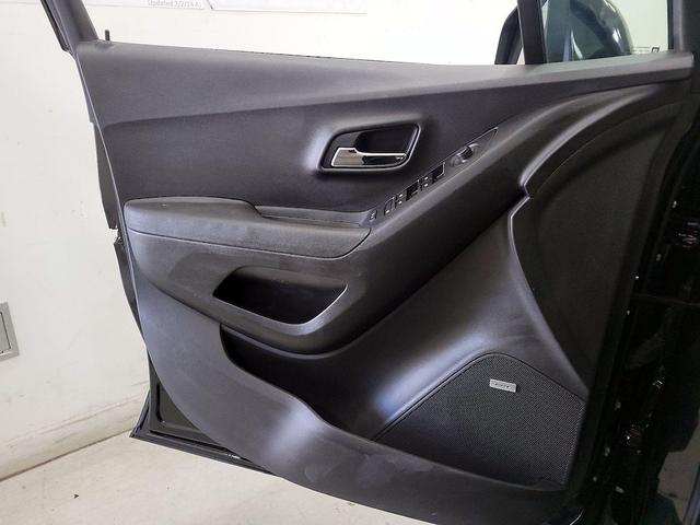 Photo of 2019 Black Chevrolet Trax