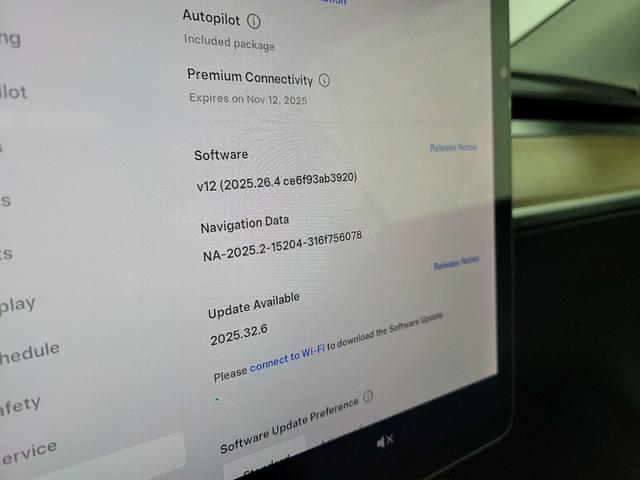 Photo of 2021 White Tesla Model Y