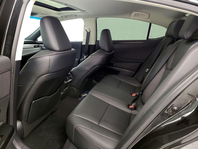 Photo of 2024 Black Lexus ES 350