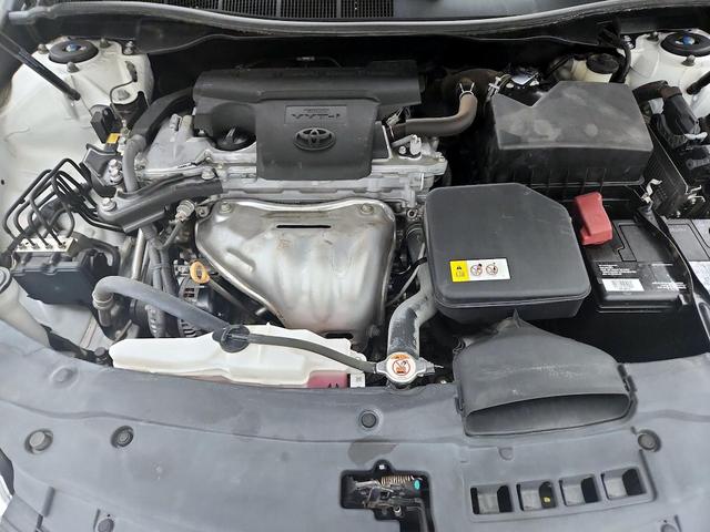 Photo of 2017 White Toyota Camry