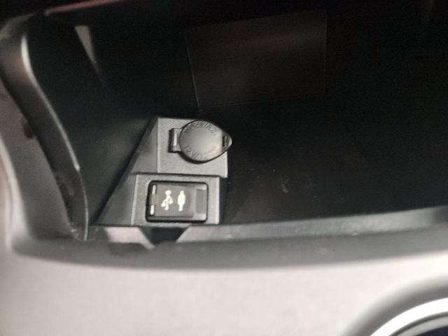 Photo of 2017 White Toyota Camry