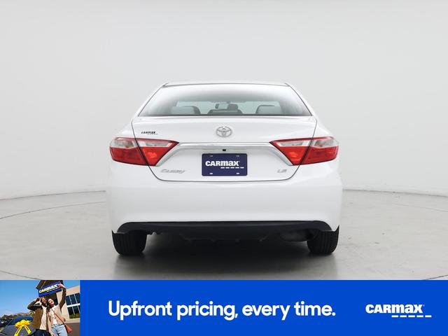 Photo of 2017 White Toyota Camry