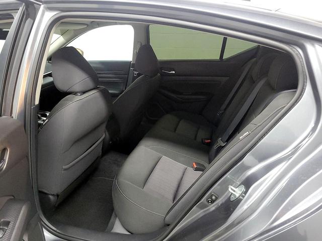 Photo of 2019 Gray Nissan Altima