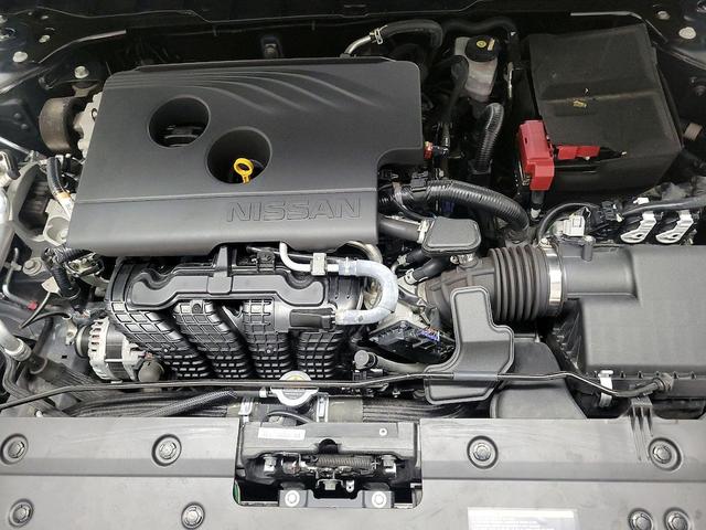 Photo of 2019 Gray Nissan Altima