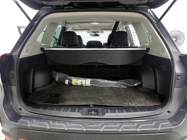Photo of 2021 Gray Subaru Forester