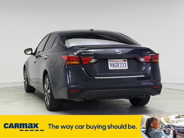 Photo of 2022 Blue Nissan Altima