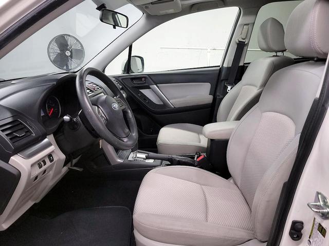 Photo of 2014 Pearl Subaru Forester