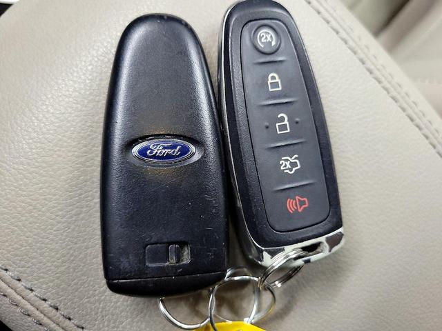 Photo of 2016 Silver Ford Escape