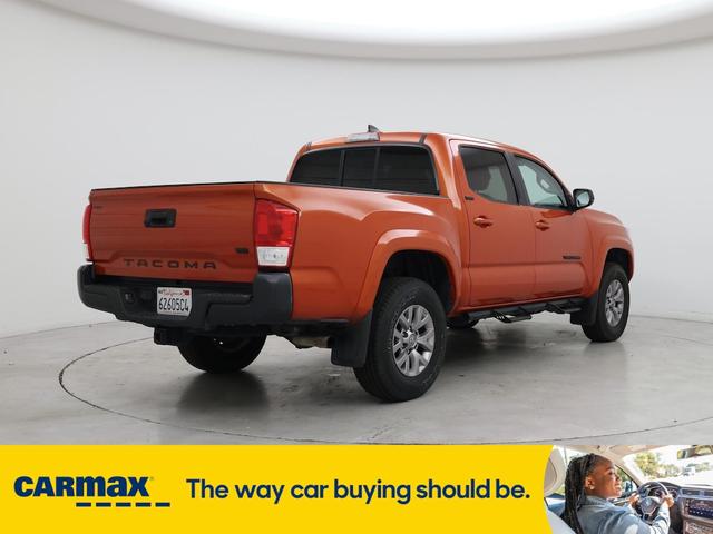 Photo of 2017 Orange Toyota Tacoma