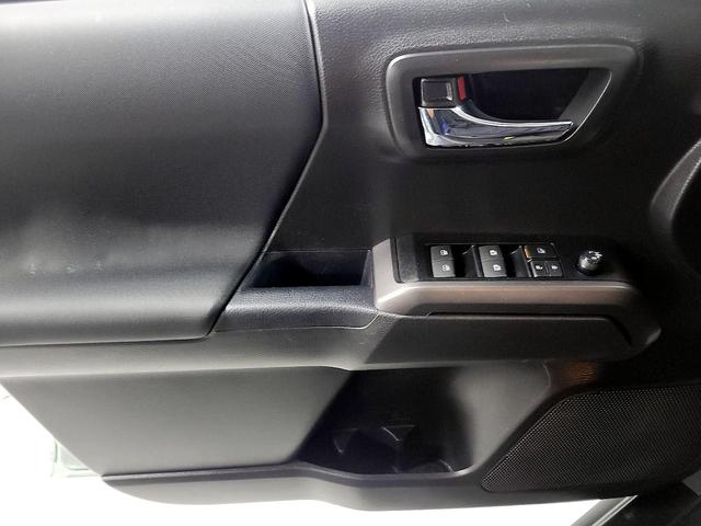 Photo of 2023 Gray Toyota Tacoma