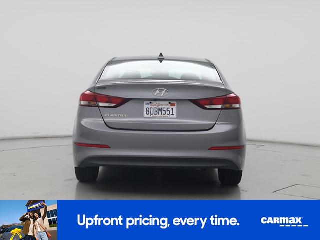 Photo of 2018 Gray Hyundai ELANTRA