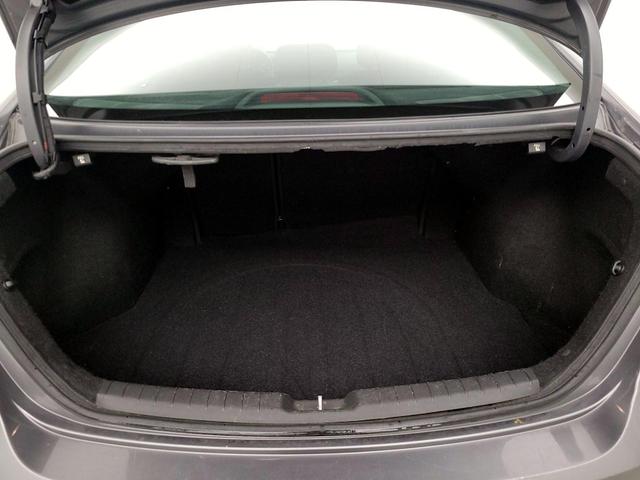 Photo of 2018 Gray Hyundai ELANTRA