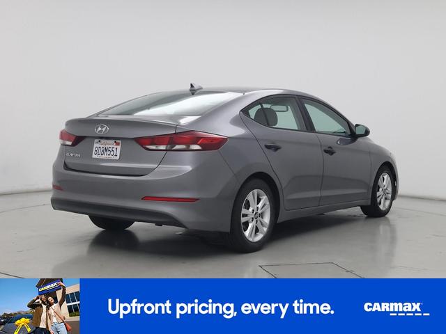 Photo of 2018 Gray Hyundai ELANTRA