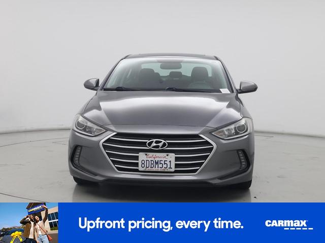 Photo of 2018 Gray Hyundai ELANTRA
