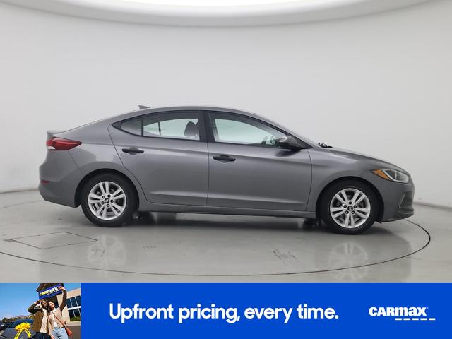 Photo of 2018 Gray Hyundai ELANTRA